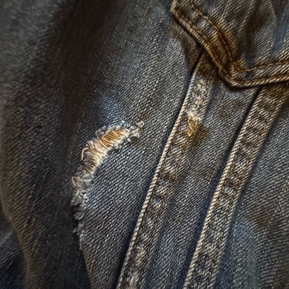 Hollister Light Blue Denim Shirt - Picture 3 of 6
